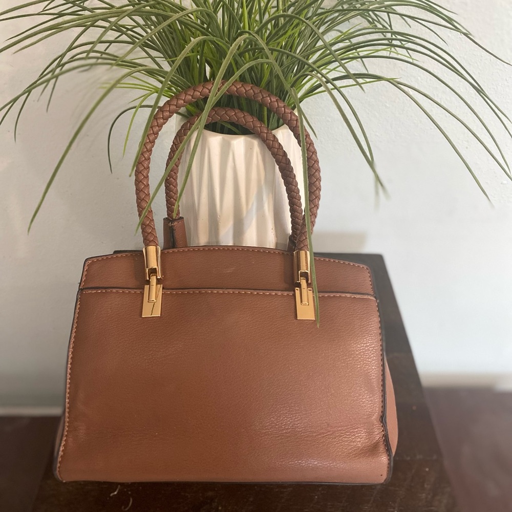 Elegant Brown Handbag